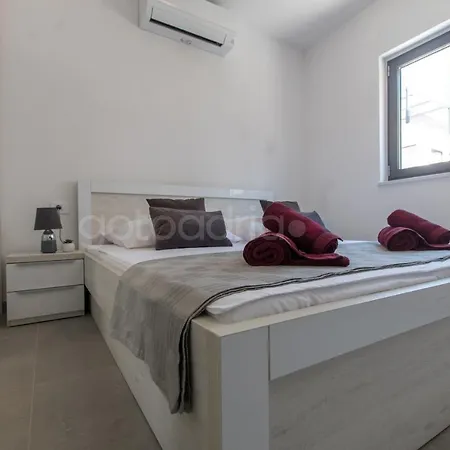 Delux Diva Mare - Free Parking Makarska